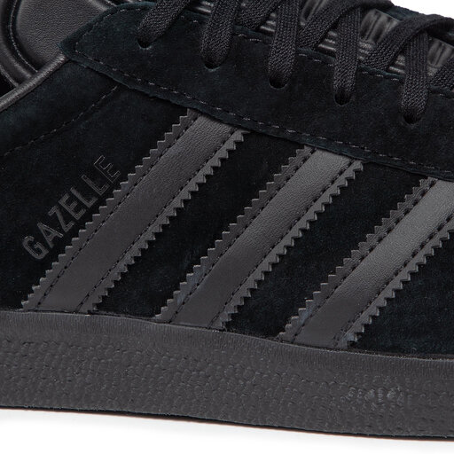 plain black gazelles