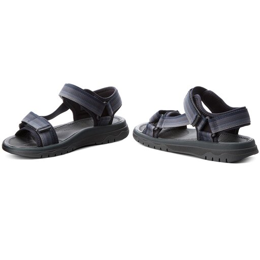 Clarks balta reef store