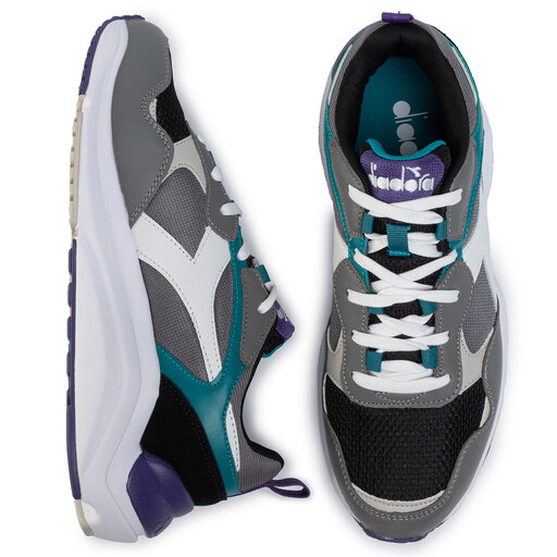 Diadora wizz deals run