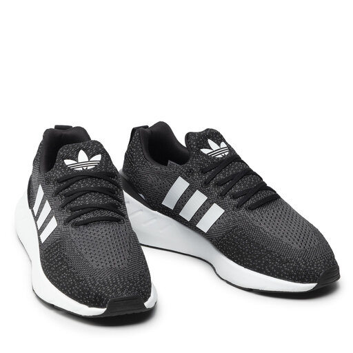 Swift run sale mens adidas