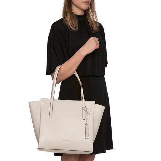 Calvin klein frame shopper store