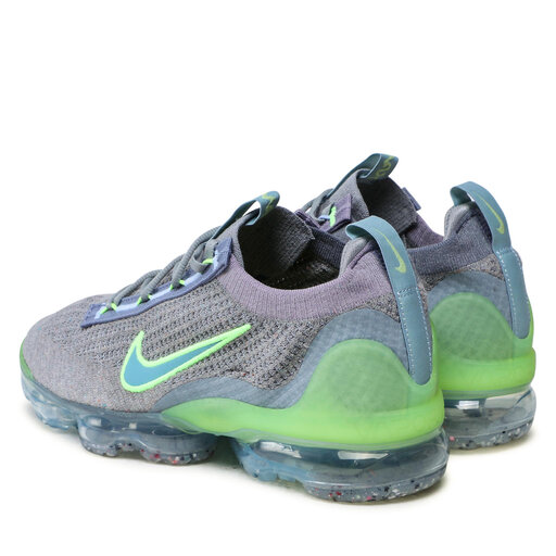 nike vapormax plus 2021