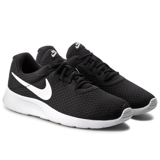 Sneakers Nike Tanjun 812654 011 Schwarz