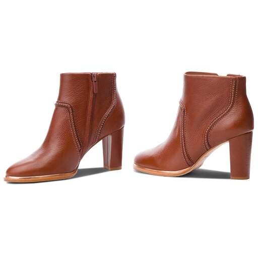 Clarks ellis betty boots 2025
