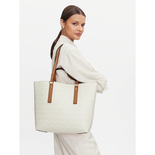 Aldo sac a main store