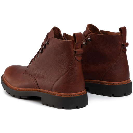 Clarks trace explore store boots