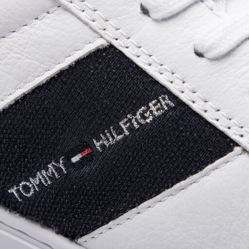 Tommy playful cheap badge sneaker