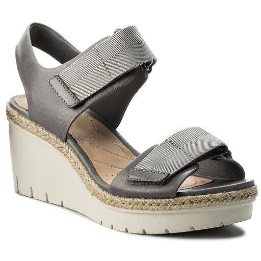 Clarks deals palm shine