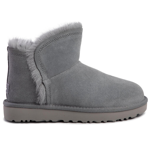 Uggs mini clearance fluff