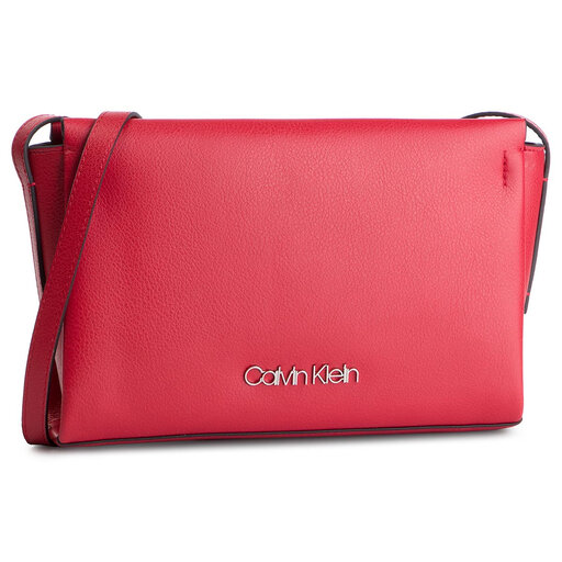Calvin klein deals avant ew crossbody