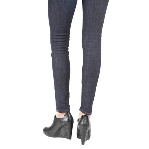 Clarks comet clearance ice