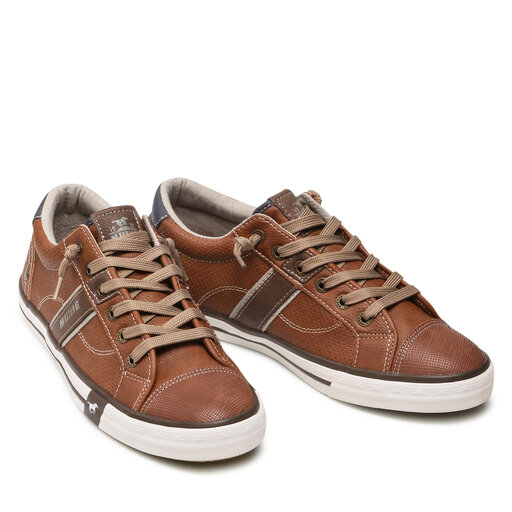 MUSTANG Herren Sneaker 4027-323 – Sportlicher Schnitt, Mit Reißverschluss, Flexible Synthetiksohle, Modisches Design Mit Ziernähten