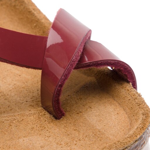 Chancletas Birkenstock Mayari 1013086 Patent Bordeaux zapatos.es