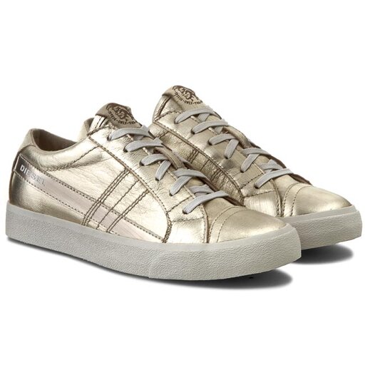 Diesel d string top low