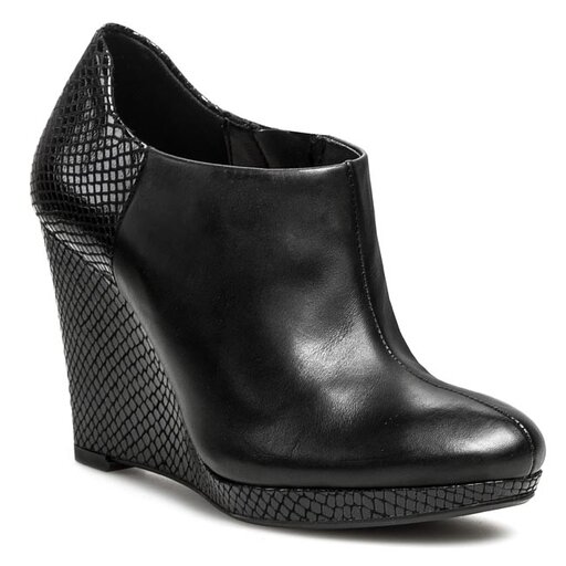 Clarks 2025 comet ice