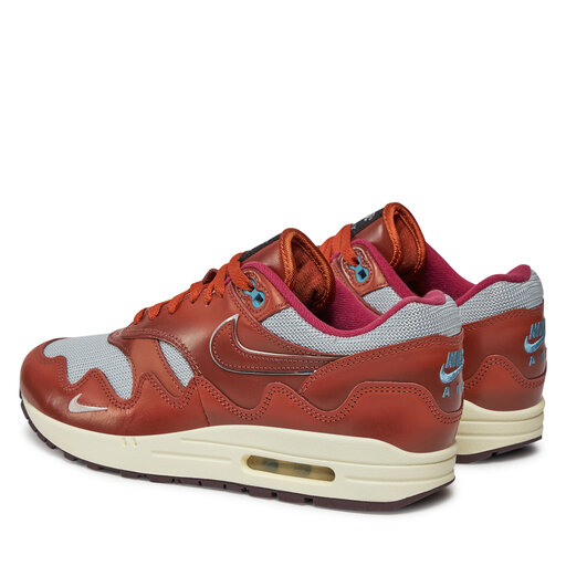 Nike air max discount negras suela marron