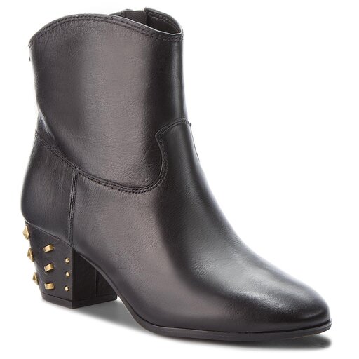 Michael kors hotsell avery boots