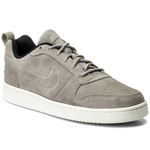 Batai Nike Court Borough Loe Prem 