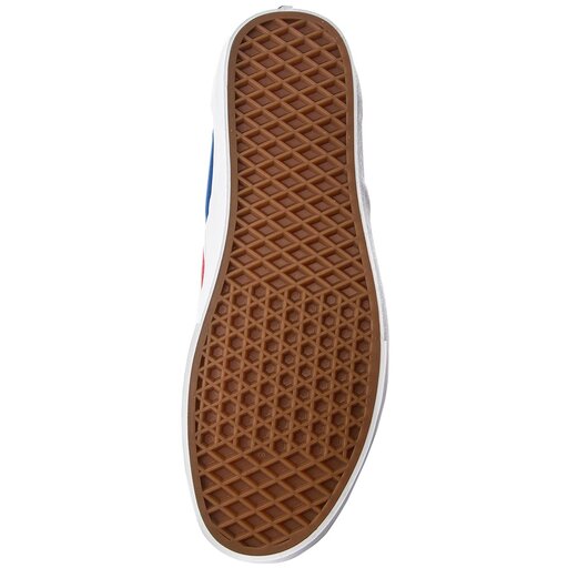 vans classic slip on yacht club