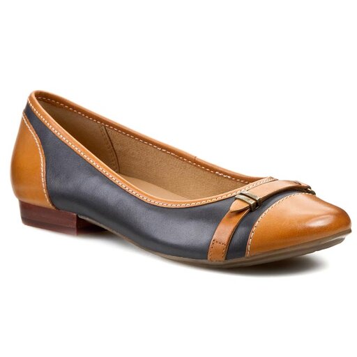 Clarks henderson online