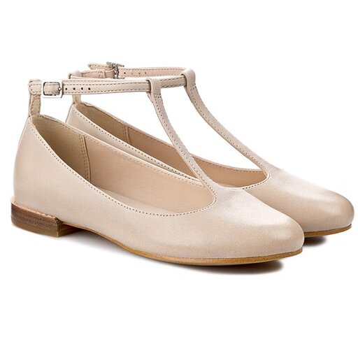Clarks glee new arrivals