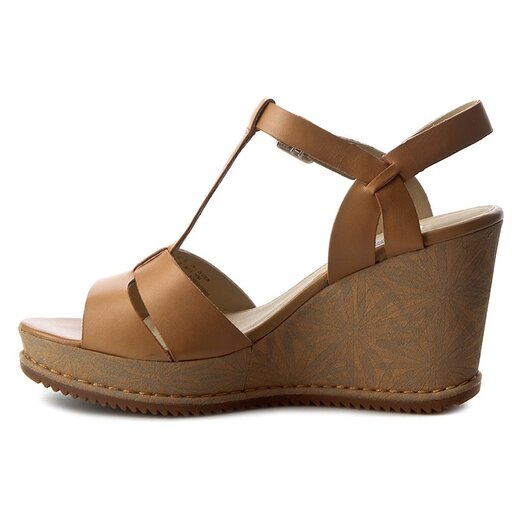 Clarks adesha river online