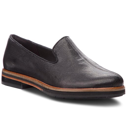 Frida loafer deals clarks