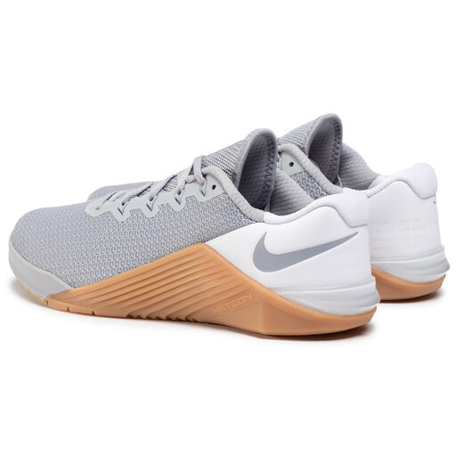 nike metcon 5 wolf grey