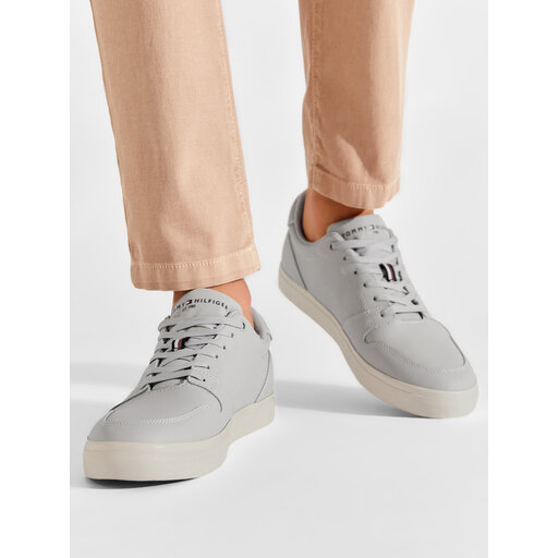 Tommy hilfiger hot sale core perforated leather