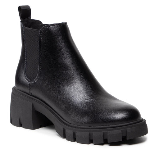 howler bootie steve madden