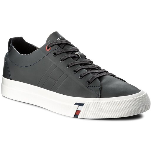 Tommy hilfiger dino 20a best sale