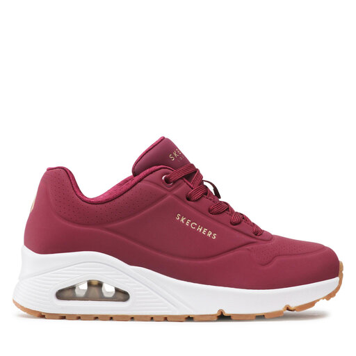 Maroon sketchers top