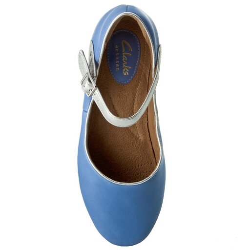 Clarks feature film shoes store