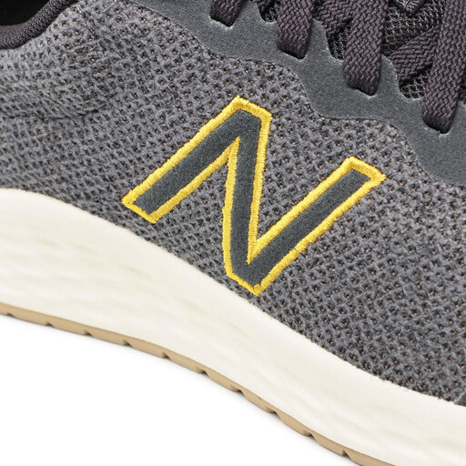Chaussures New Balance MARISMG3 Gris chaussures