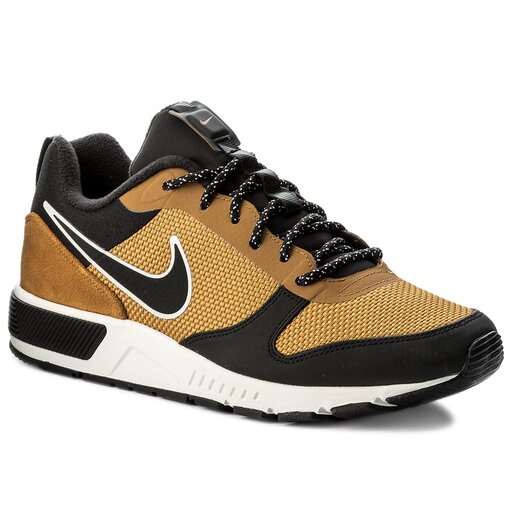 nike nightgazer trail black