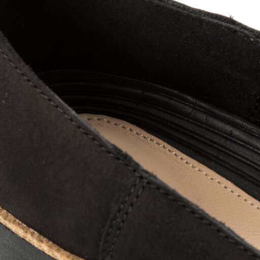 Clarks tri curve black 2025