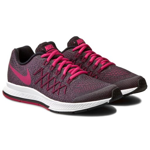 Nike air zoom pegasus 32 black 2025 and white