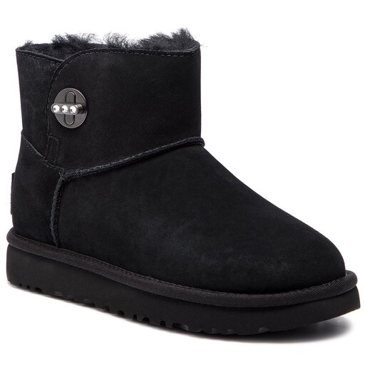 Ugg deals turnlock bling