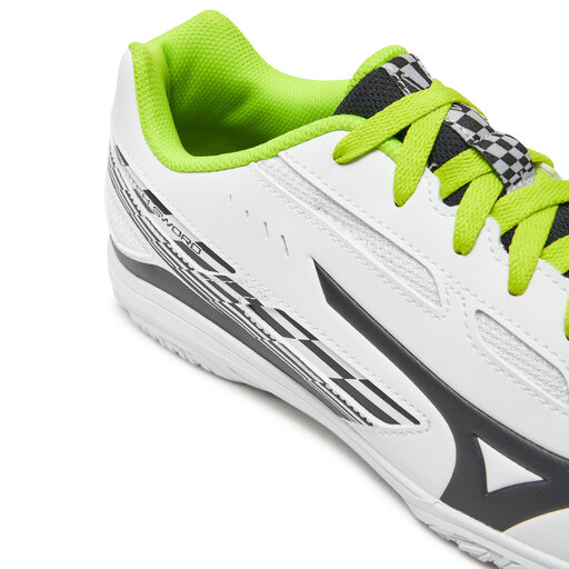 vzuttia-u-sportzal-mizuno-