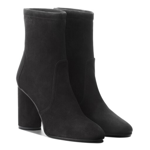 Margot bootie online stuart weitzman