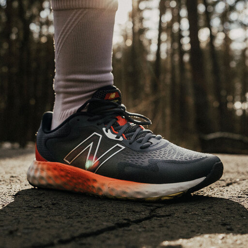 Laufschuhe New Balance Fresh Foam Evoz MEVOZLR Grau