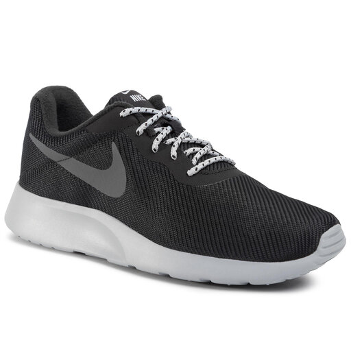 Buty Nike Tanjun Se AR1941 005 Black Dark Grey Wolf Grey eobuwie