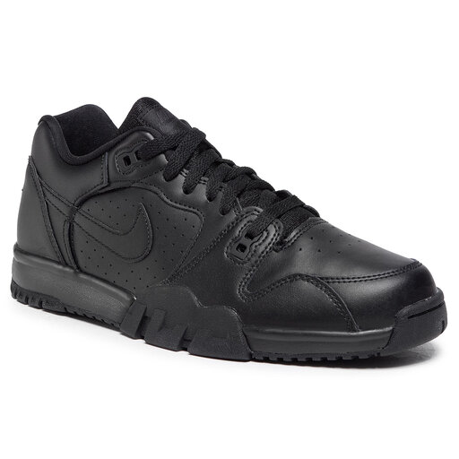 Black nike cross trainers on sale