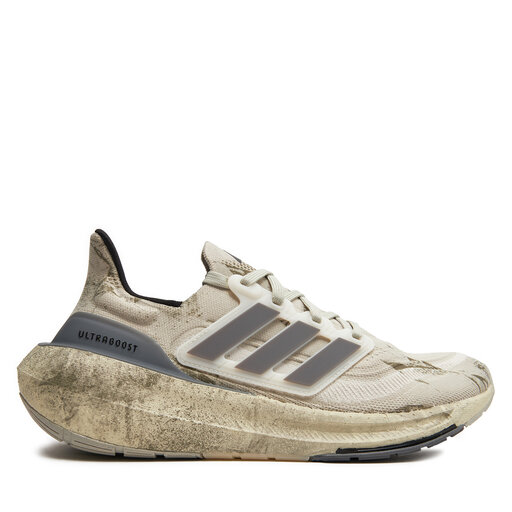 adidasからデビッド・ベッカムとのコラボシューズ「Ultraboost