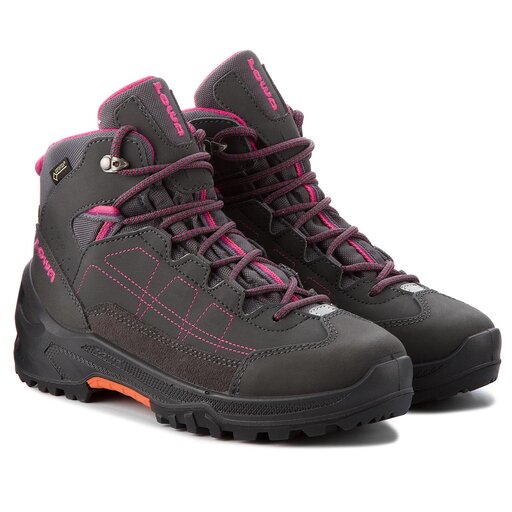 Lowa approach shoes online