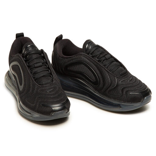 black nike trainers 720