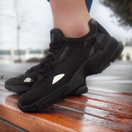 Обувь adidas Falcon W G26880 Cblack 