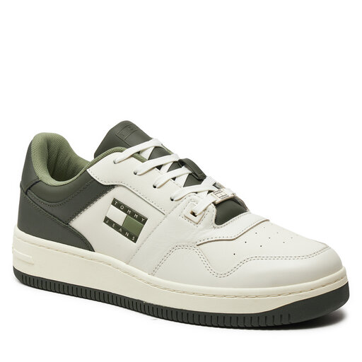 Sneakers e jeans top