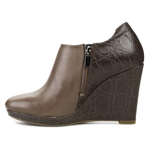 Clarks 2025 comet ice