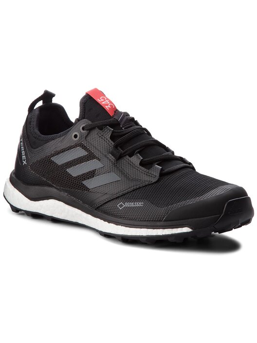 terrex agravic xt gore tex